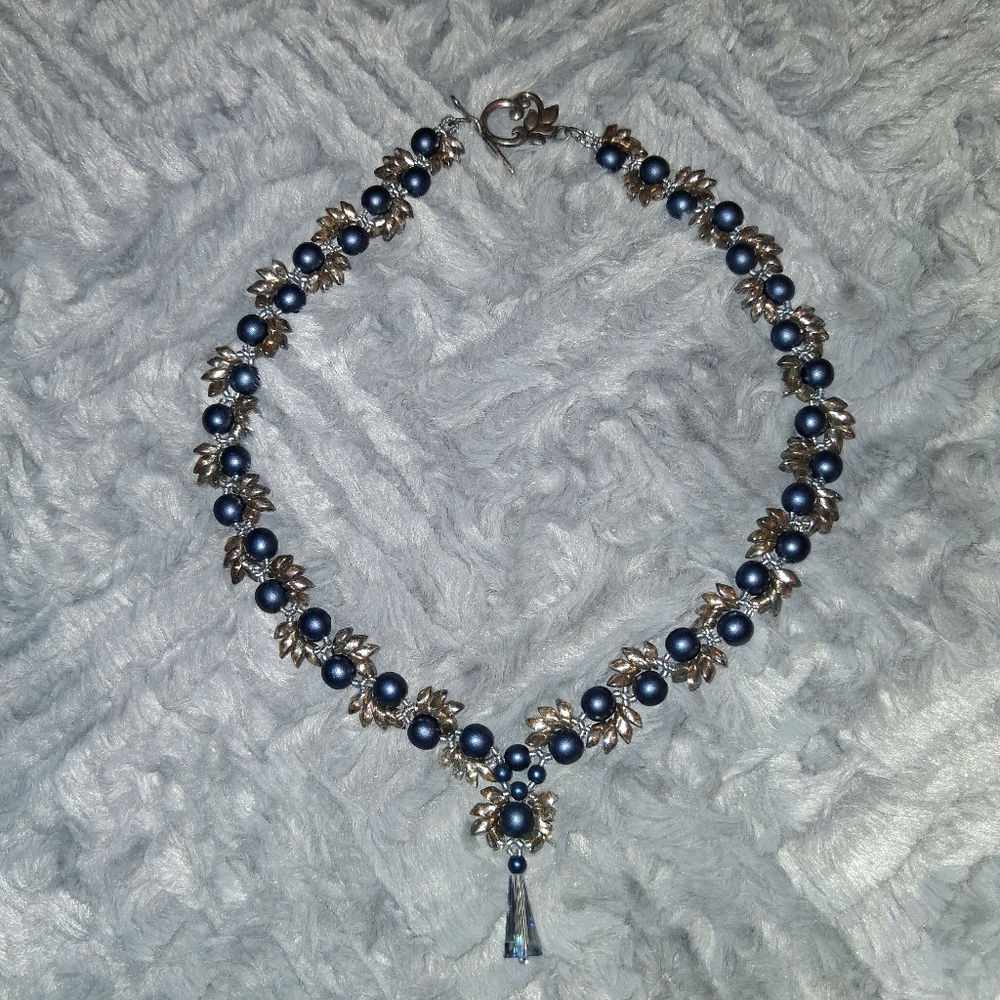 JBB Necklace Blue and Silver Toggle Clasp 18"